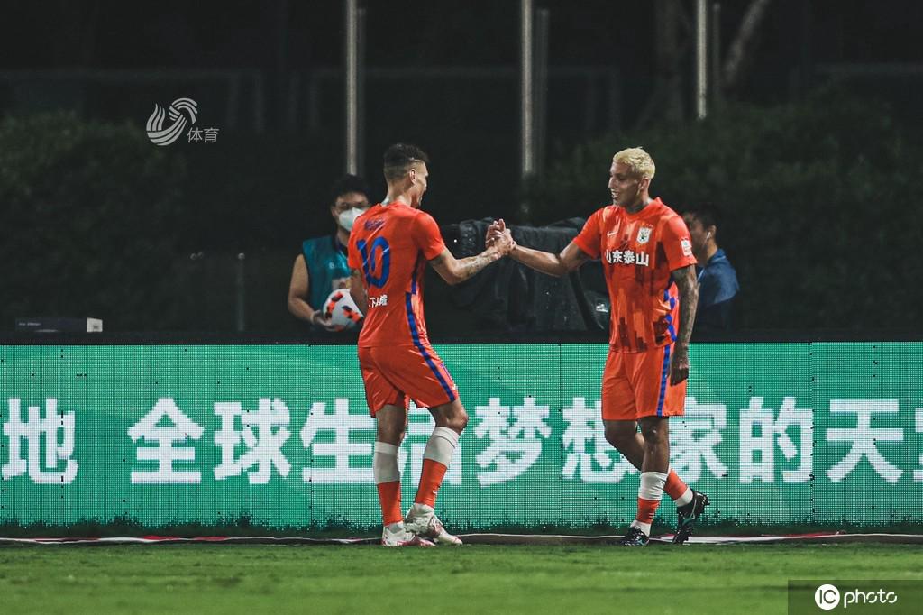 开云体育-今夜新疆广汇备战中超；复出首秀细节曝光；压力陡增；纪律约束更严格-开云体育